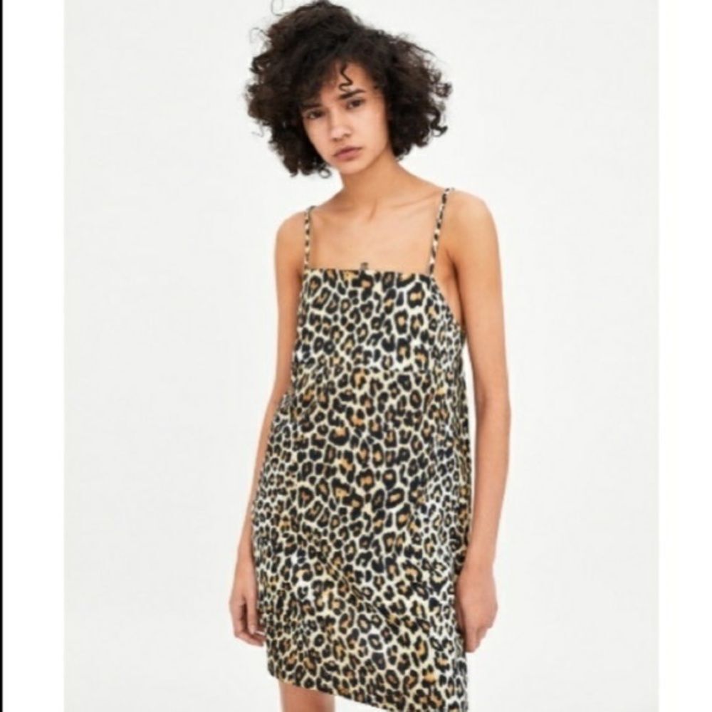 🌻3 for $25 SALE- Zara Trafaluc Leopard Print Strappy Mini Dress
